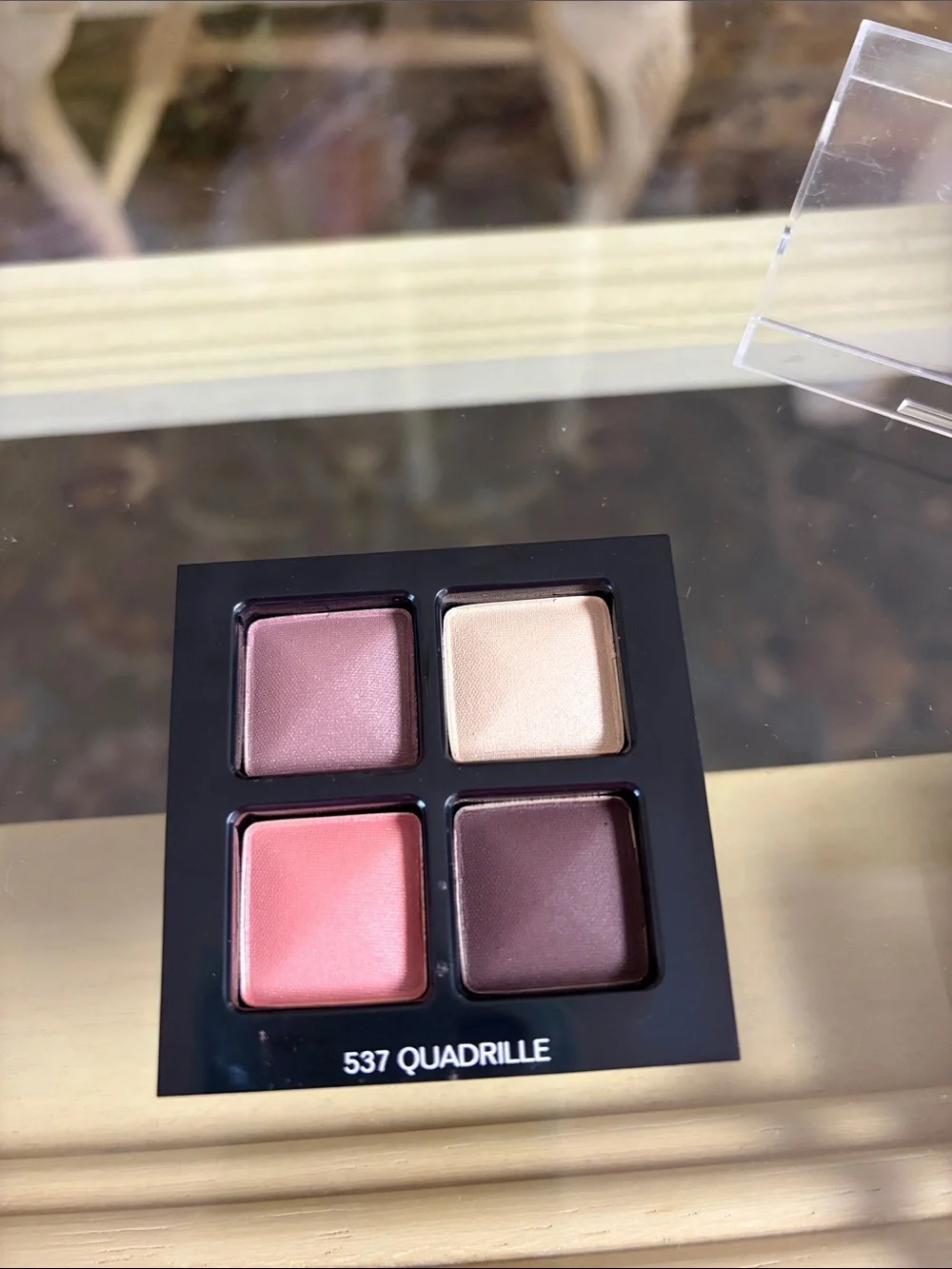 CHANEL 537 Quadrille Eyeshadow Quad - Pink, Cream, Coral, Plum Vintage brand New